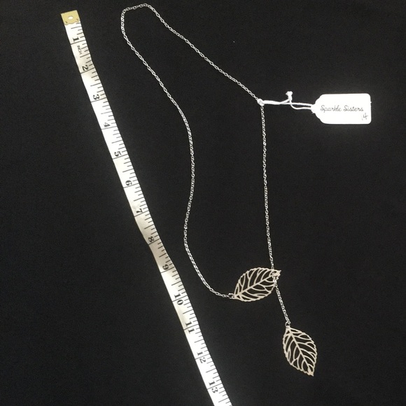 Gorgeous Leaf Necklace NWT - Picture 1 of 3